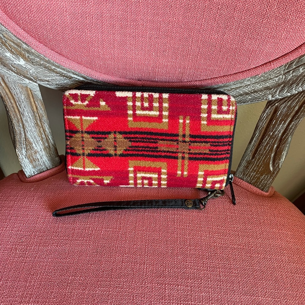 Pendelton Smartphone Wallet